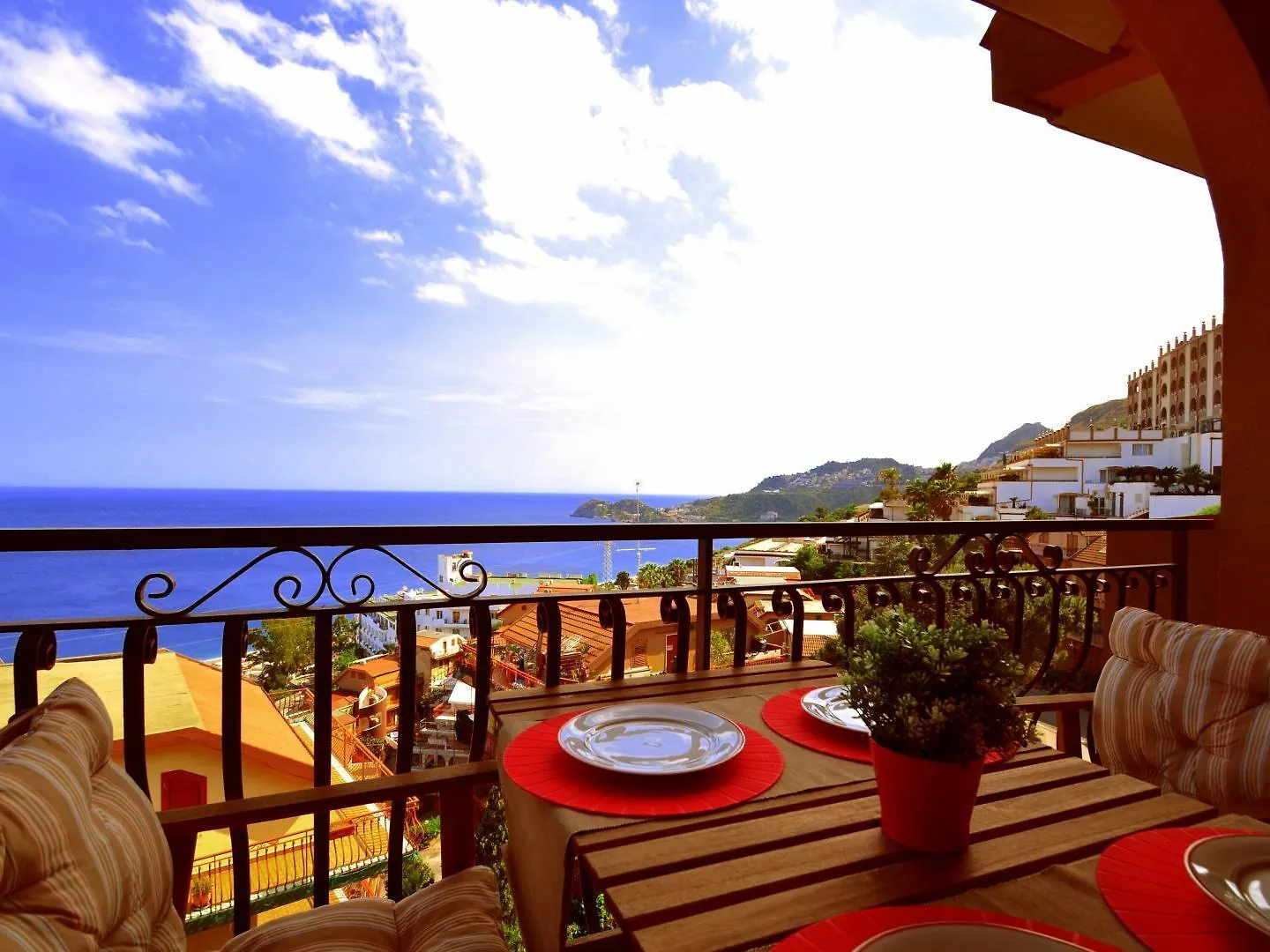 Casa Antonella Apartment Letojanni